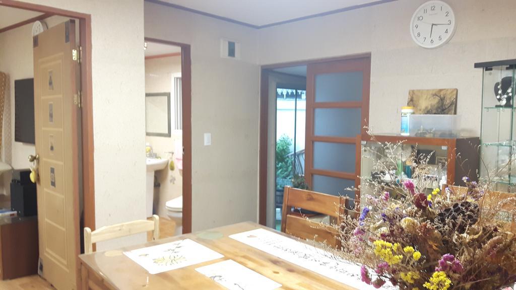 סיאול Lydia Craft Guesthouse מראה חיצוני תמונה